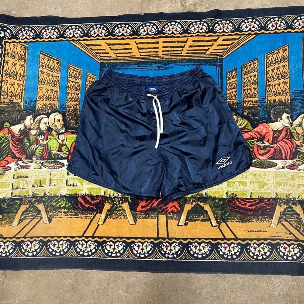 Navy blue umbro nylon soccer shorts men large 5"inseam running world cup vintage